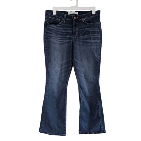 Levi's Signature Totally Shaping Boot Cut Jeans Size 34x32 Slimming Mid Rise - Picture 1 of 5